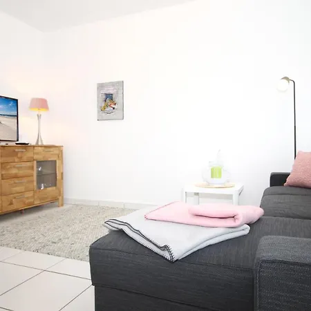 Apartmenthaus Strandstrasse 34 Apartment Kuehlungsborn
