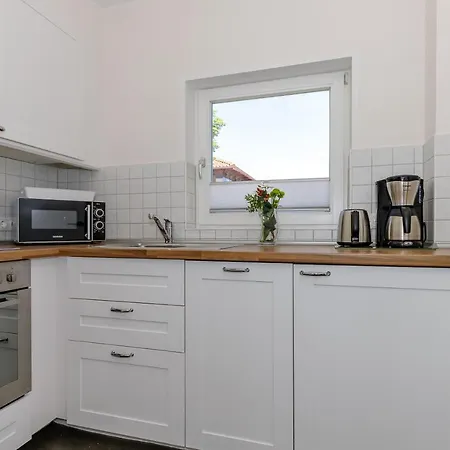 아파트 Apartmenthaus Strandstrasse 34 *