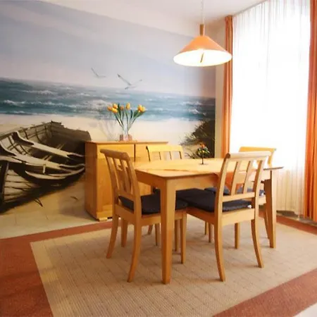아파트 Apartmenthaus Strandstrasse 34 *